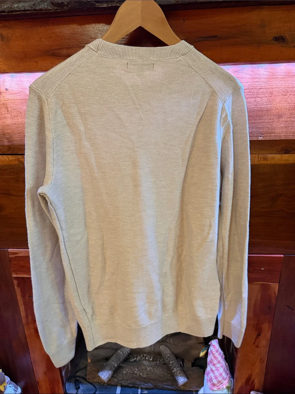 Banana Republic, Size Medium Men's Crewneck Sweater - Beige Cream